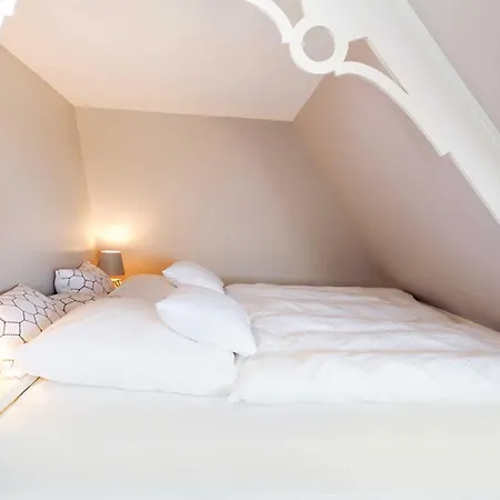 Watthues Von & Mehr Vila *